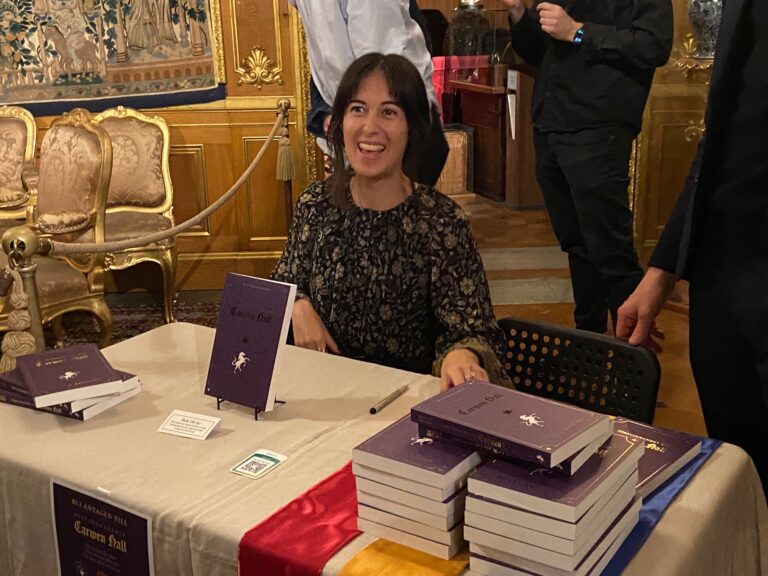 Kliv in i Carwen Hall